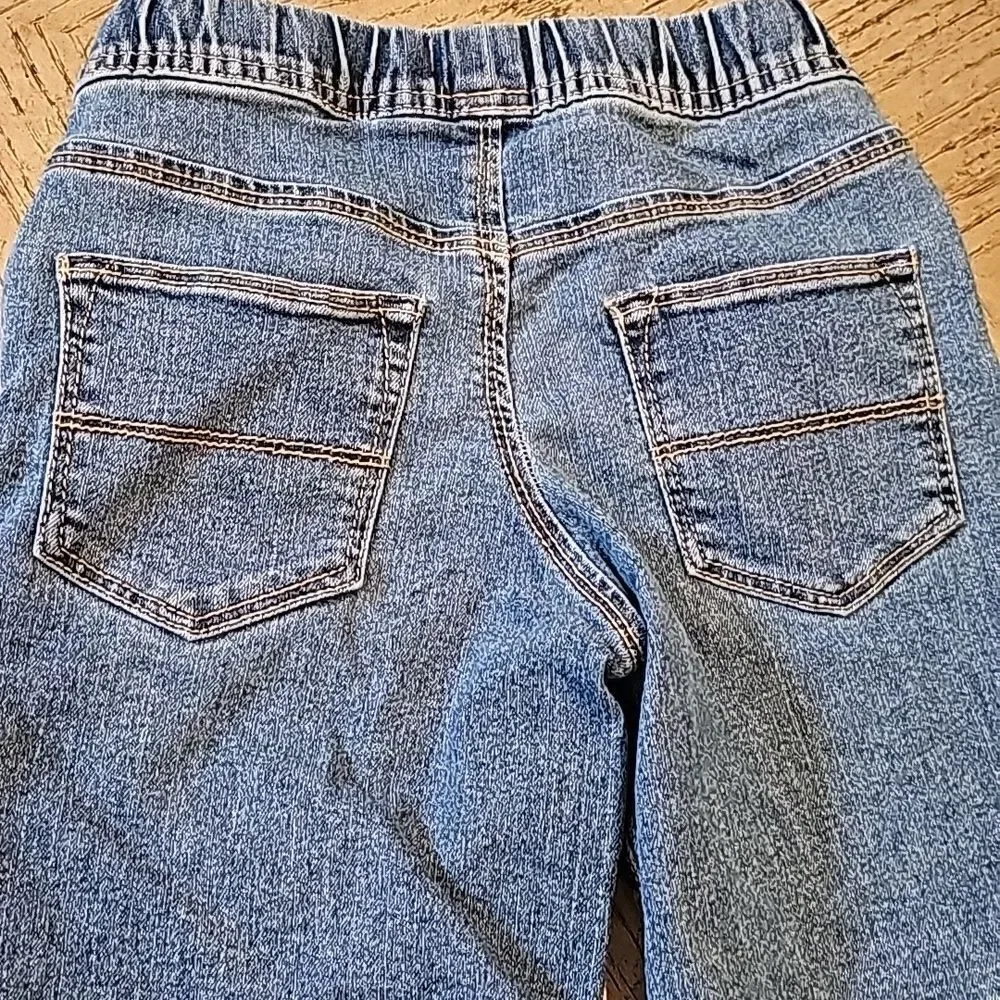 Boys denim shorts size 5 OshKosh B'gosh